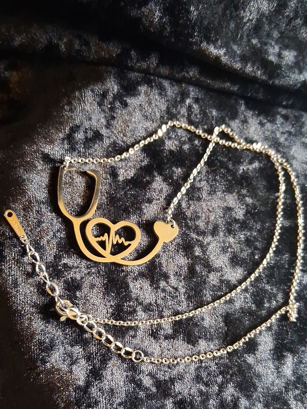Nurse Doctor Occupation Stainless Stethoscope Heartbeat Necklace - Silver.